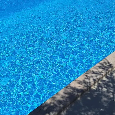 Apartman Paradise For Children, Oros